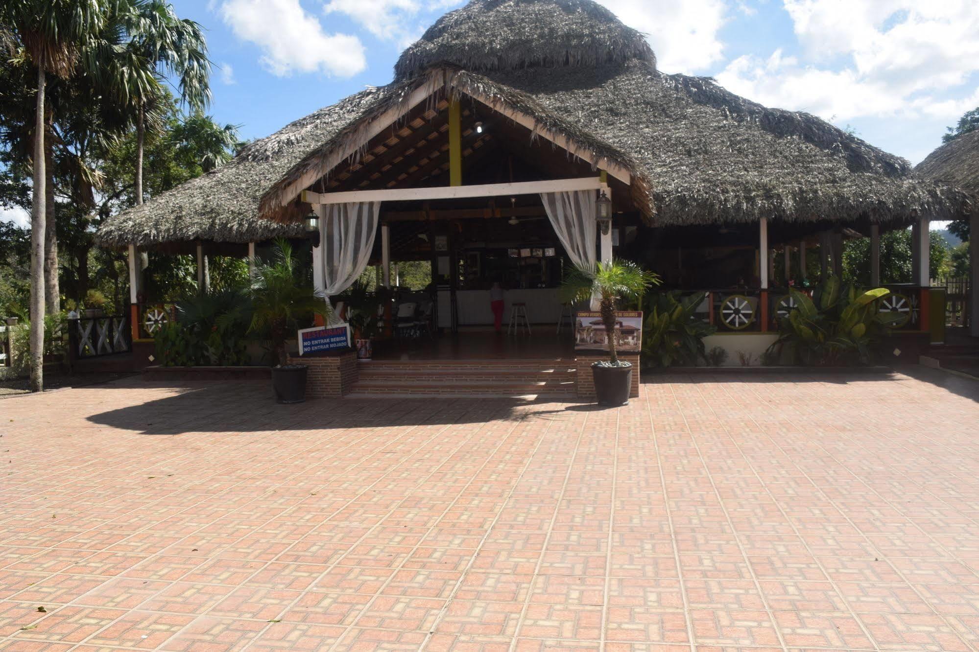 Hacienda Campo Verde Hotel Inoa Buitenkant foto