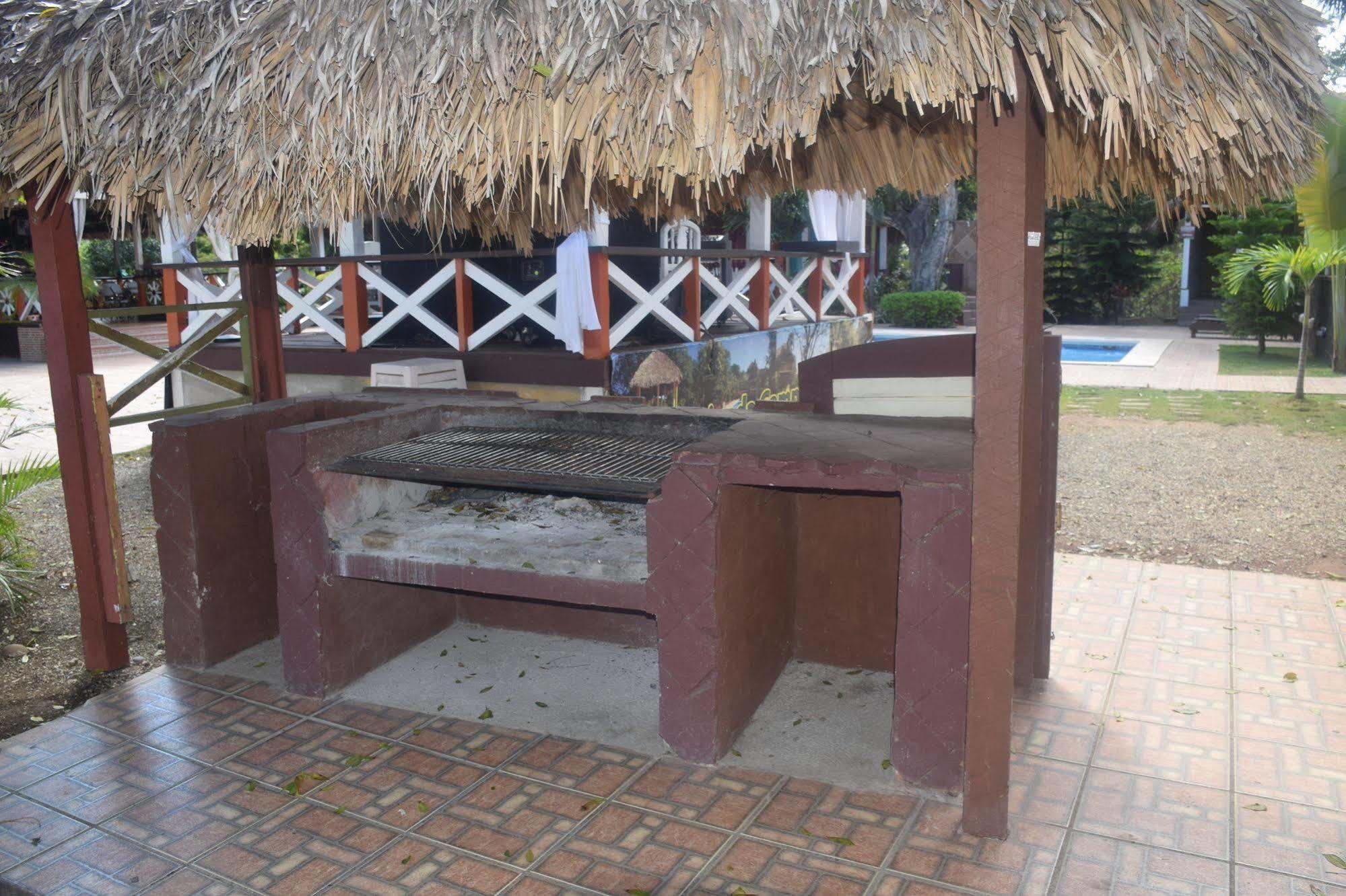 Hacienda Campo Verde Hotel Inoa Buitenkant foto