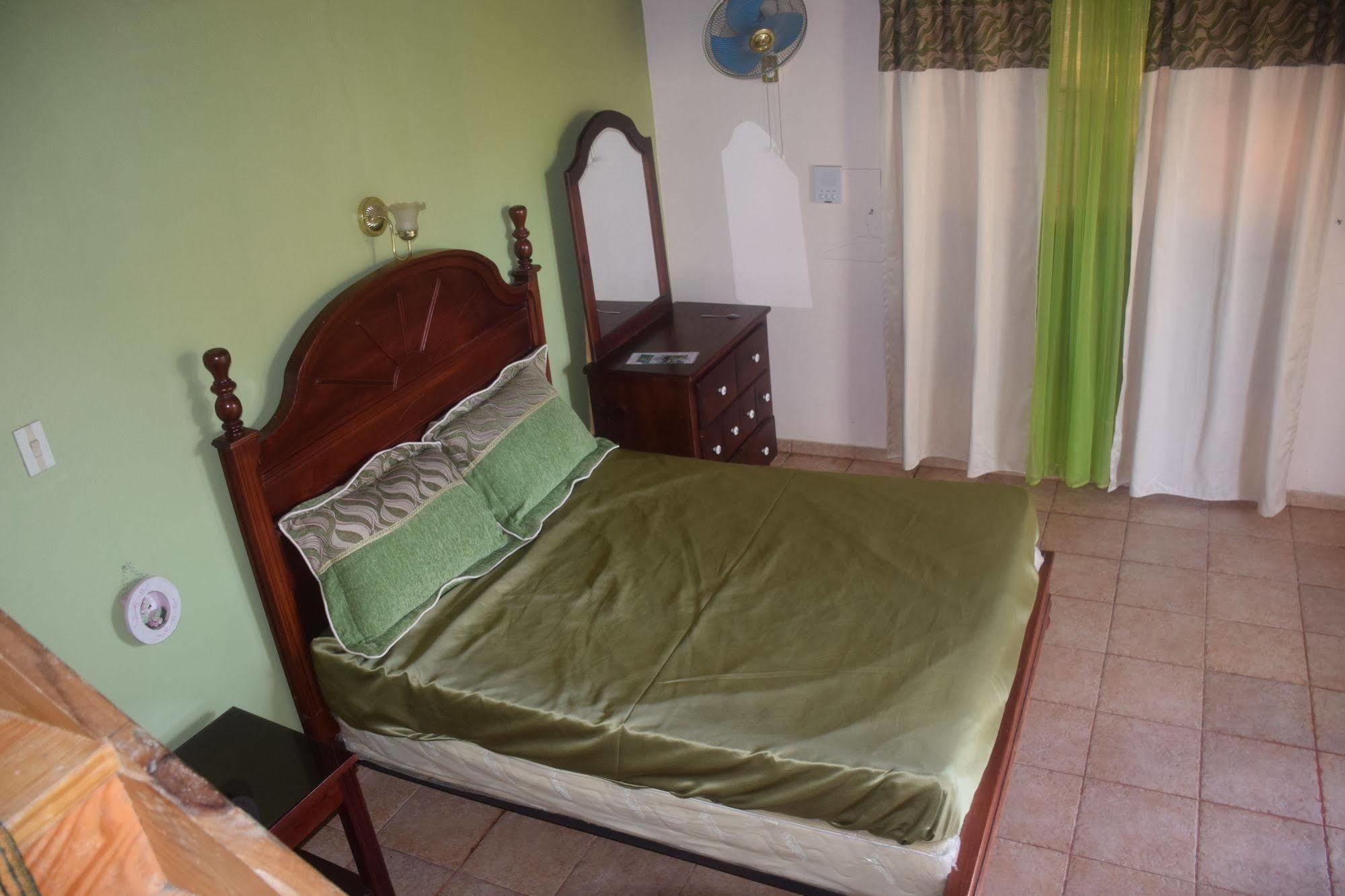 Hacienda Campo Verde Hotel Inoa Buitenkant foto