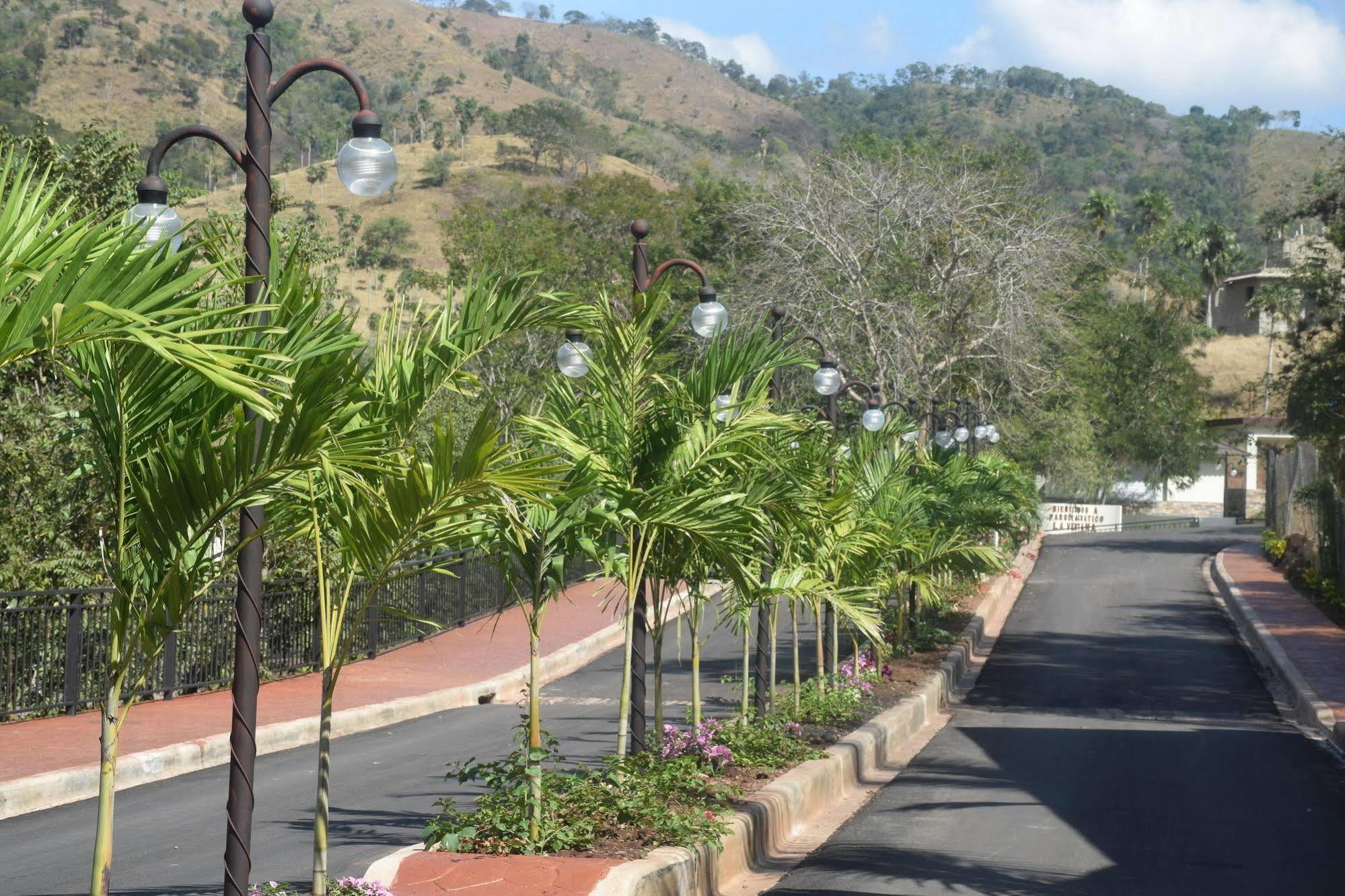 Hacienda Campo Verde Hotel Inoa Buitenkant foto