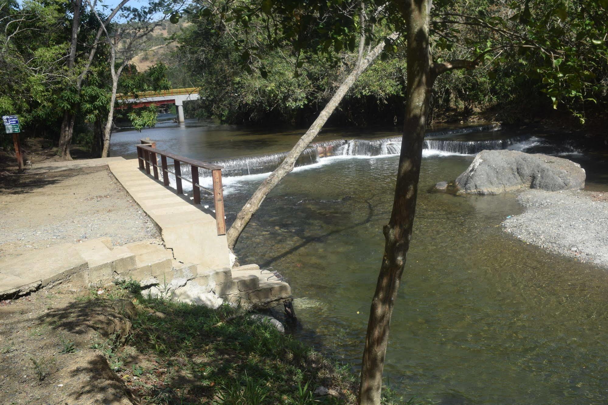 Hacienda Campo Verde Hotel Inoa Buitenkant foto